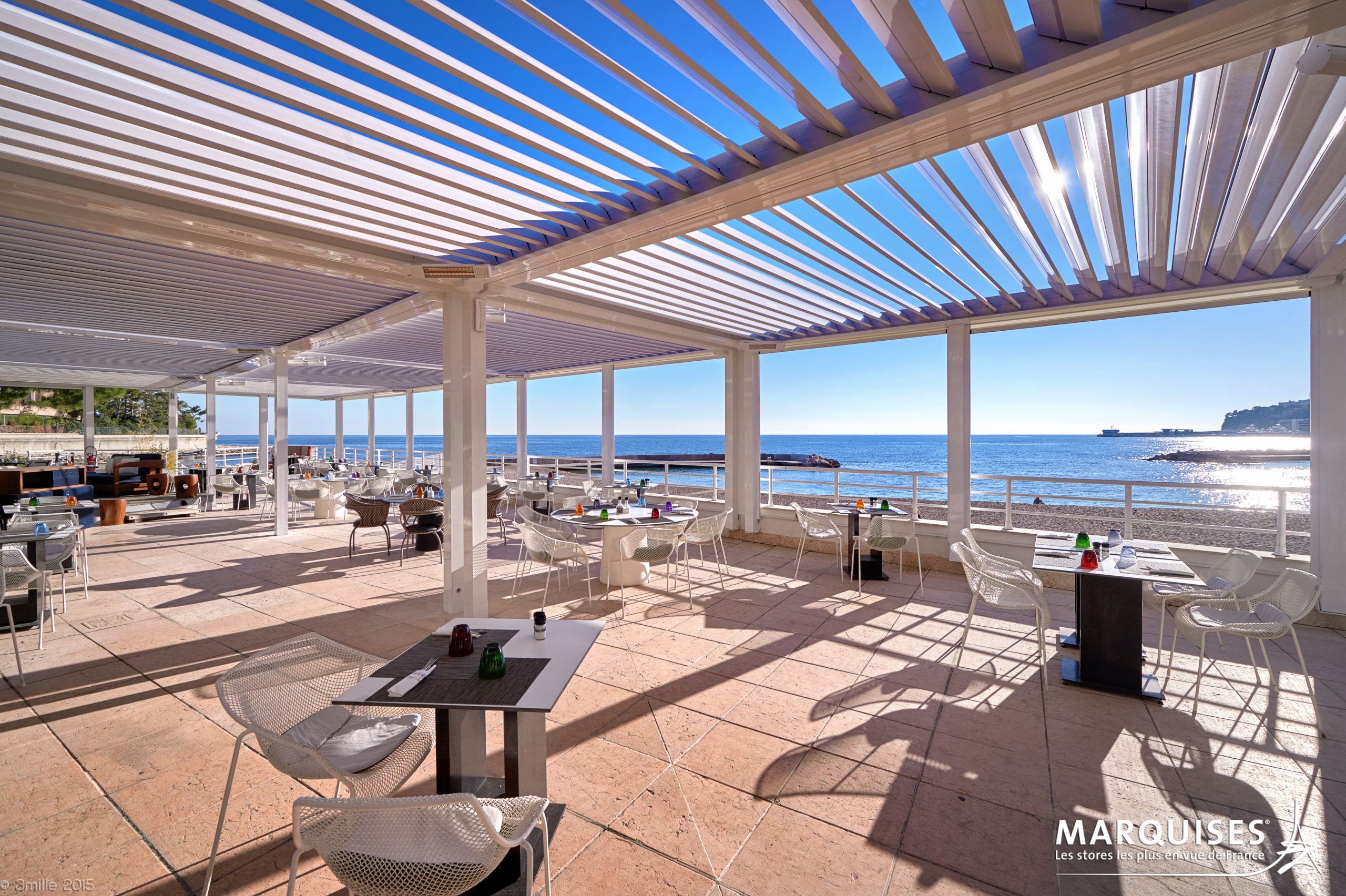 Pergolas bioclimatiques open pour espace restaurant en extérieur